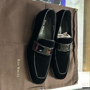 Black Velvet men’s loafers, new with box and dust bag